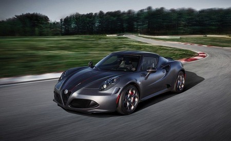 ¡La espera ha terminado! El nuevo Alfa Romeo 4C Competizione Edition ha llegado al mercado