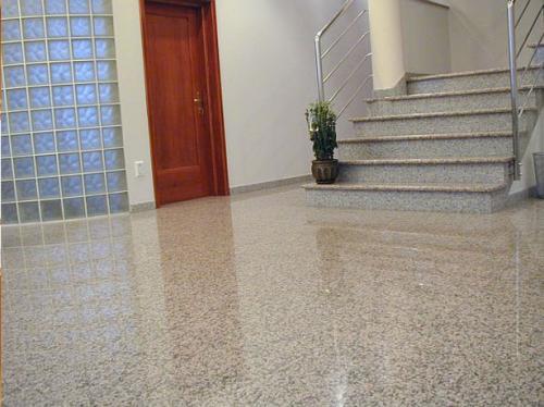 Decocuriosidades veraniegas: la razón de que al terrazo se le llame terrazo