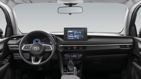Toyota Yaris Sedan Hybrid 3