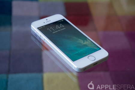 En OS X 10.12 posiblemente puedas desbloquear el Mac con el Touch ID del iPhone