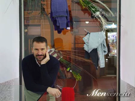 Entrevista al creador de García Madrid: el estilo del hombre clásico en pleno barrio de Malasaña