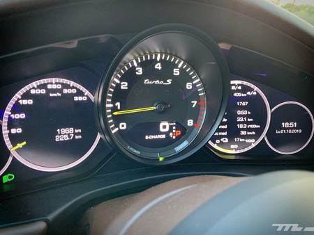 Porsche Panamera Turbo S E-Hybrid cuadro relojes