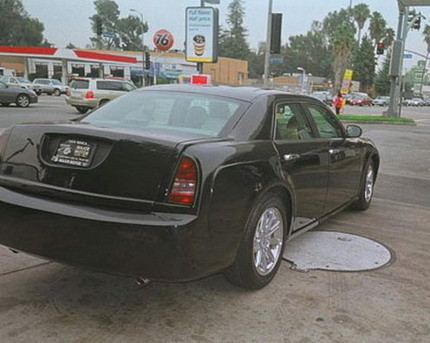 Réplica de un Rolls Royce hecho con un Chrysler 300C