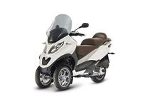 Nuevo Piaggio MP3 300 LT ABS ASR, seguridad máxima