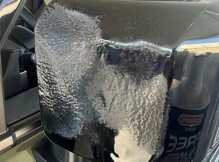 Lexus GX retrovisor derretido