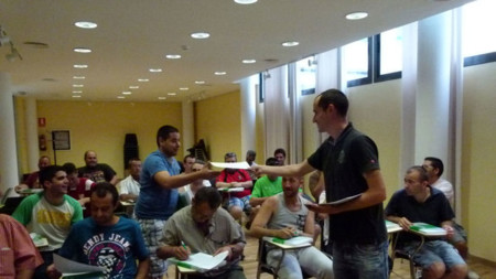 Diferentes Formar Financiar Renta Parados Larga Duracion
