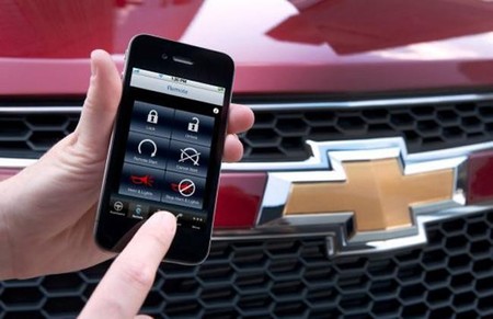 ¿Dejarías que tu móvil te abriera el coche? General Motors lo ofrecerá gratis