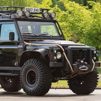 El Land Rover Defender 110 SVX de la película 007: Spectre busca dueño