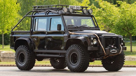El Land Rover Defender 110 SVX de la película 007: Spectre busca dueño