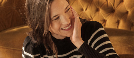 Hasta un 30% de descuento en la colección de infalibles de La Redoute con las que dar color a tus días: faldas, vestidos, sudaderas y más