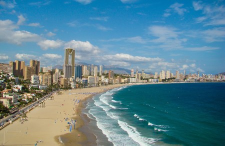 Golpe al turismo: el Reino Unido impone cuarentena a los viajeros procedentes de España