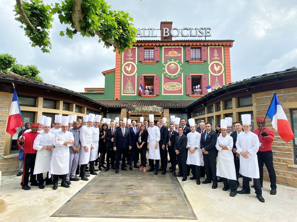 El restaurante Paul Bocuse, toda una institución cerca de Lyon con dos estrellas Michelin, cerrará sus puertas en los próximos días