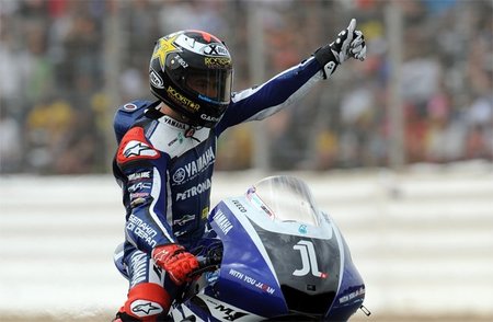 MotoGP España 2011: victoria de Jorge Lorenzo en una carrera de resistencia