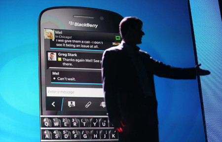 WhatsApp da seis meses de prórroga a los usuarios de BlackBerry OS antes de abandonarles