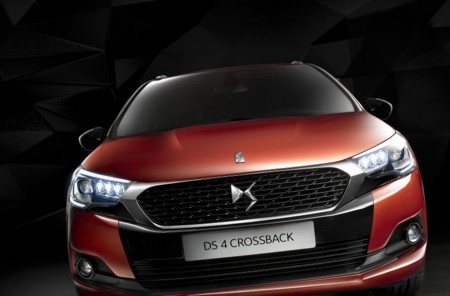¡Filtrado! El renovado DS4 es menos Citroën, más DS y viene acompañado de un Crossback
