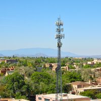 Pagan 11,000 dólares a una pareja que demandó por una antena instalada a 25 metros de su casa: el resultado de 26 años litigio 