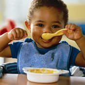 Las papillas para bebés no son tan buenas según una experta en nutrición 