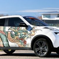 Nissan Juke presume un dragón tatuado en sus costados