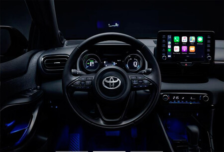 Sistema multiemdia Toyota Smart Connect con pantalla de nueve pulgadas