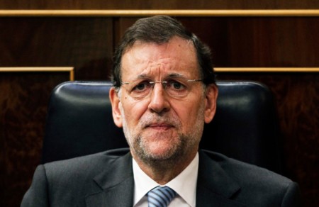 España demuestra que la curva de Laffer no existe: bajar los impuestos disminuye la recaudación