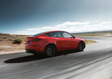 Tesla equipará sus autos con nuevas baterías que tendrán una vida útil de 1.6 millones de kilómetros