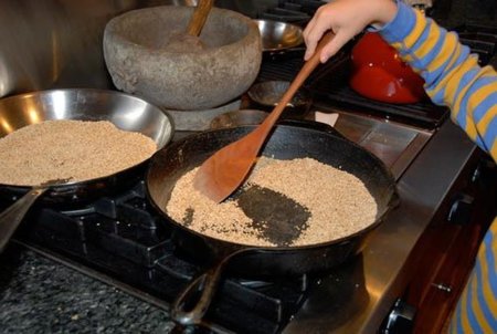 Gomasio, una forma nutritiva de condimentar los alimentos
