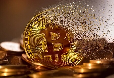 Tesla se blinda contra la especulación a la hora de comprar sus coches con bitcoin y advierte de los riesgos