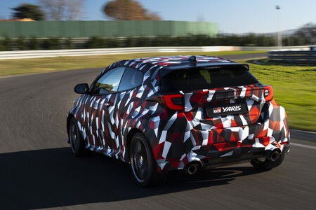 Toyota GR Yaris 2024 Prueba Contacto 11