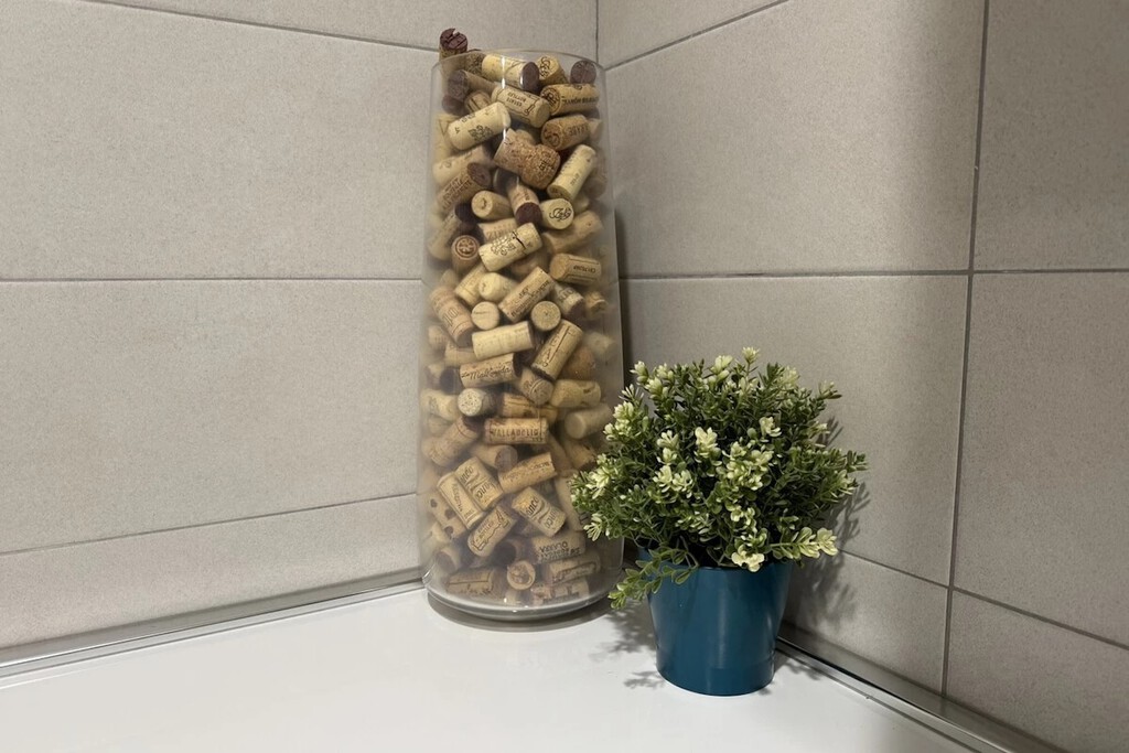 No tires los tapones de corcho de casa: esta es la otra utilidad que tiene más allá de servir para decorar 