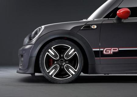 El MINI John Cooper Works GP rueda en 8:23 en Nürburgring