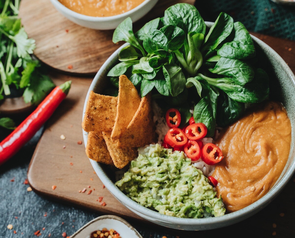 Salsa de cacahuate y chile de árbol. Receta fácil y rápida