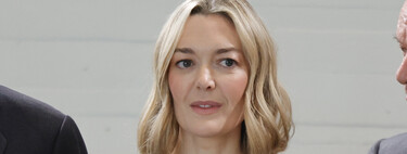 Zara pone a la venta el vestido negro minimalista que levanta el fondo de armario: elegante, cómodo y sencillo