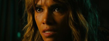 "Me pregunto si estaba drogada cuando acepté". Halle Berry lleva 30 años arrepintiéndose de haber hecho esta película