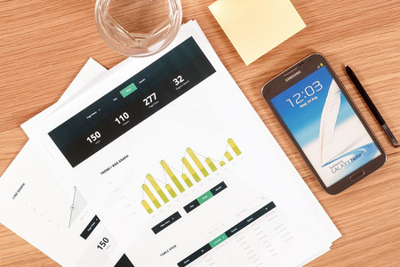 Samsung mantuvo el liderazgo en envíos durante 2019, con Huawei y Apple a la zaga, según Strategy Analytics