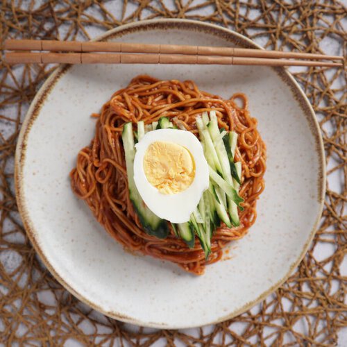 Bibim Guksu, los fideos fríos que no faltan en verano en Corea