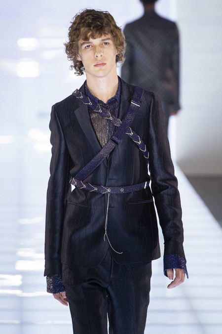 La Haute Couture se apodera de los más elegantes looks masculinos en sus pasarelas de invierno