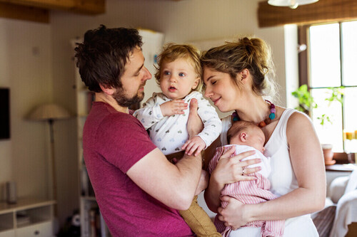 La crianza de los hijos sin familia en la que apoyarse