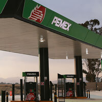 Pemex ya no solo venderá petróleo: venderá electricidad a la CFE, gas a Guatemala y servicios a quien los pague 