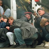 'Safári humano': Itália investiga turistas de luxo que voavam aos finais de semana para atirar por diversão em civis 