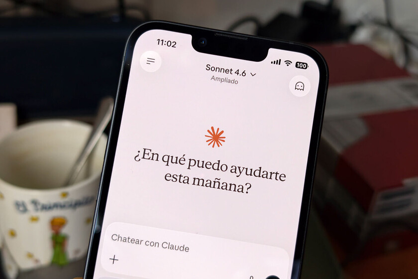 Cómo crear un chatbot de IA con tus propios documentos en Claude, ChatGPT y Gemini, todo desde el móvil