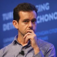 Dorsey entra en acción para levantar Twitter 