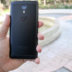 Foto 11 de 19 de la galería diseno-del-energy-phone-max-3-1 en Xataka Android