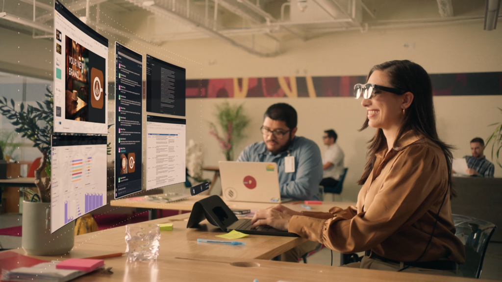 Spacetop G1: este portátil sin pantalla promete hacer realidad la computación espacial con sus gafas de realidad aumentada