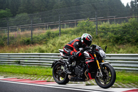 Brutale 1000 Nurburgring Action 10