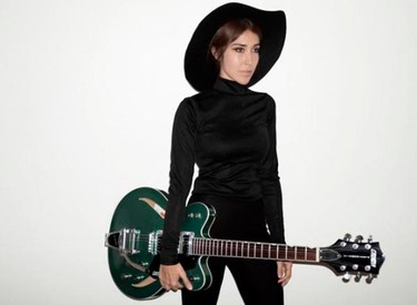 Chasing Illusions: Anni B Sweet vuelve más en forma que nunca