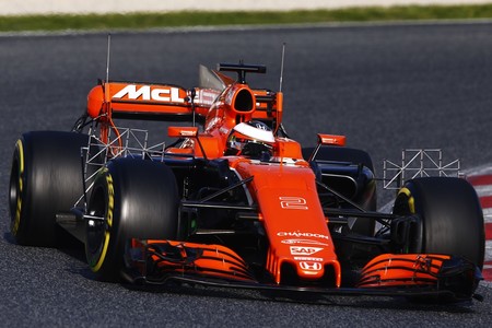 McLaren le pone los cuernos a Honda y toca la puerta a Mercedes