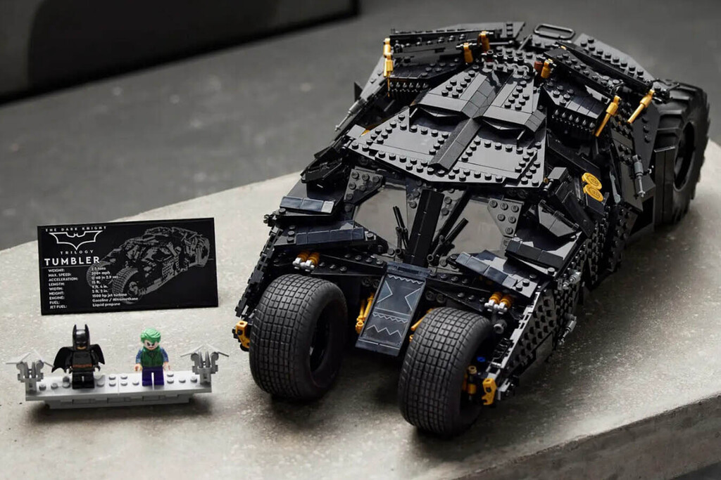 LEGO DC de Batman: Con minifiguras y más de 2.000 piezas, este Batmóvil es espectacular y está más barato que en la tienda oficial. Noticias en tiempo real