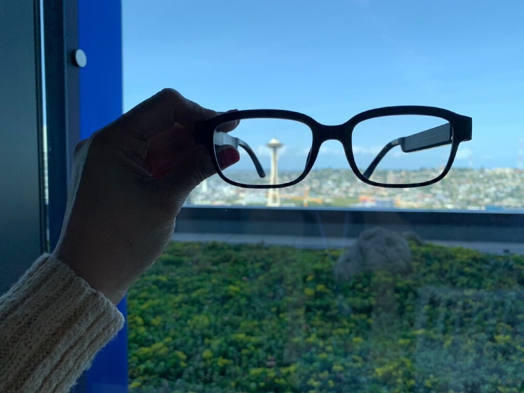 Amazon está tan convencida del futuro de las gafas de realidad aumentada que va a ponerle una a todos sus conductores 