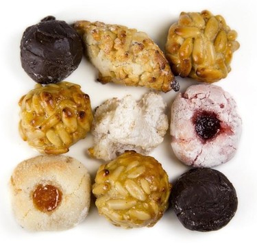 ¿De piñones o de coco? Tus panellets preferidos para la castañada los tiene Turris