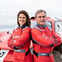 Laia Sanz se pasa a los coches sin dejar las motos para correr la Extreme E, un Dakar eléctrico, junto a Carlos Sainz